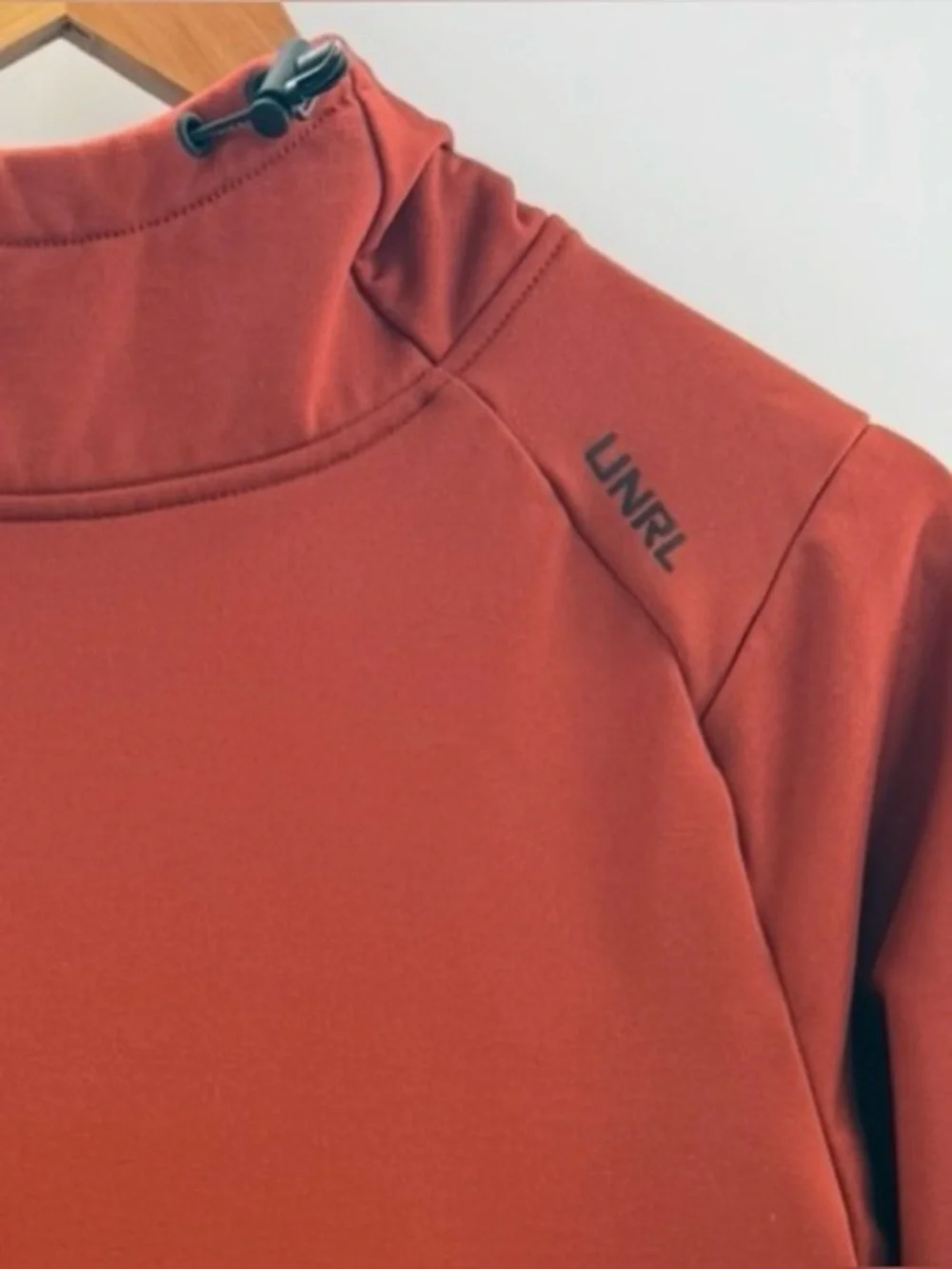 UNRL Crossover Hoodie ll Performance Wear in Canyon Burnt Orange Size Small - Picture 3 of 12